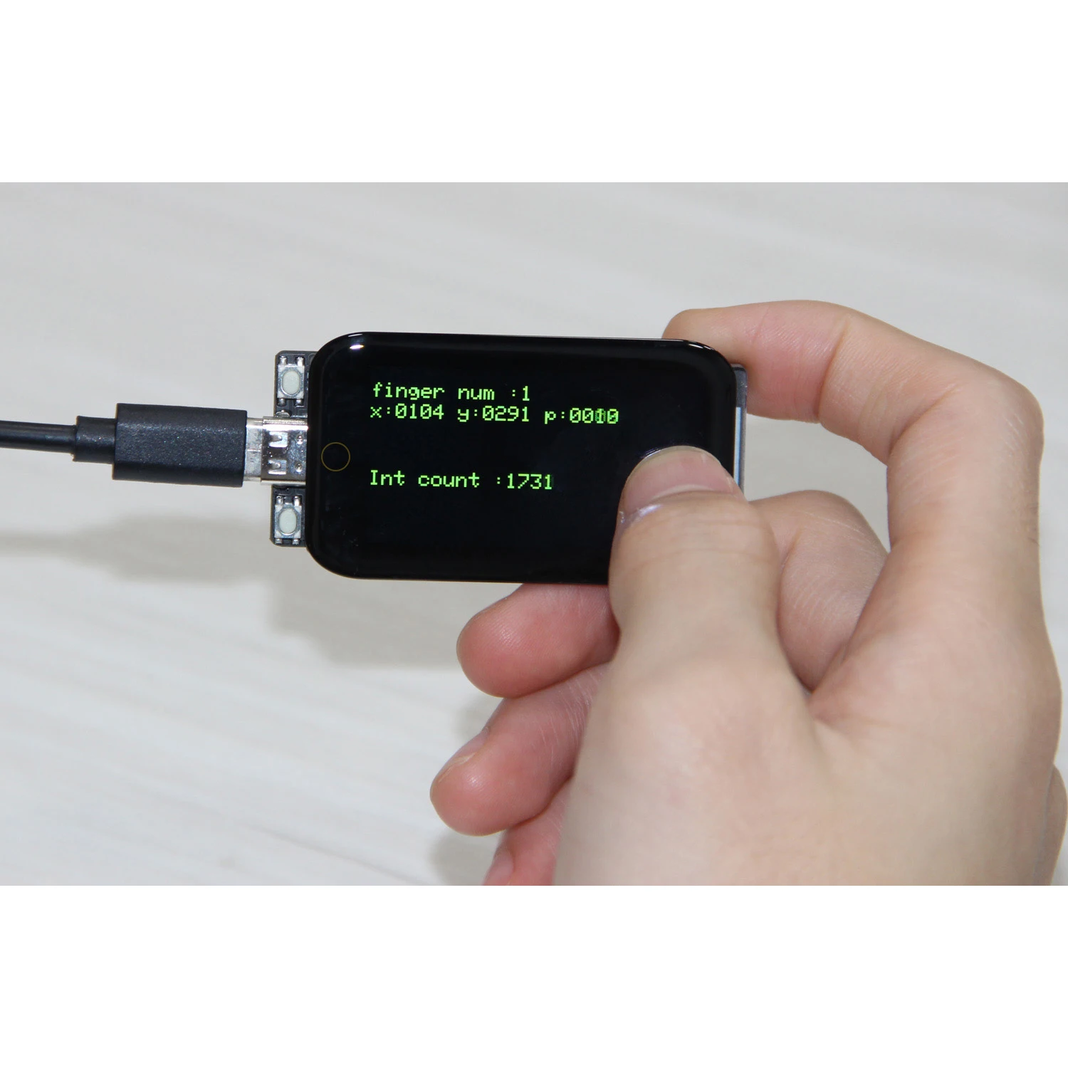 LILYGO T-Display-S3 ESP32-S3R8 - Turing Pi 2 のレビューと価格